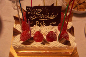 Fr.ボブのお誕生日ケーキ
